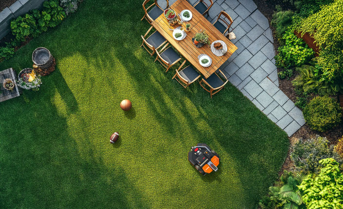 Der Landroid Vision AI ist der erste Mähroboter mit KI.