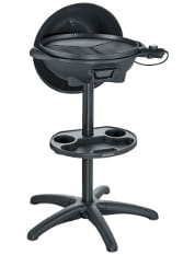 Ein kompakter Elektrogrill mit rundem Grillrost, Standfuß mit Ablagering und Deckel. Der Grill verfügt über ein Anschlusskabel und ist für Balkon oder Terrasse geeignet